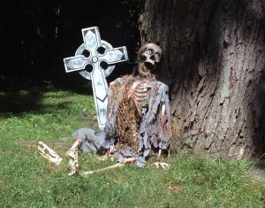 Graveyard skeleton